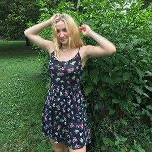 Brandy Melville adorable day dress FLORAL!